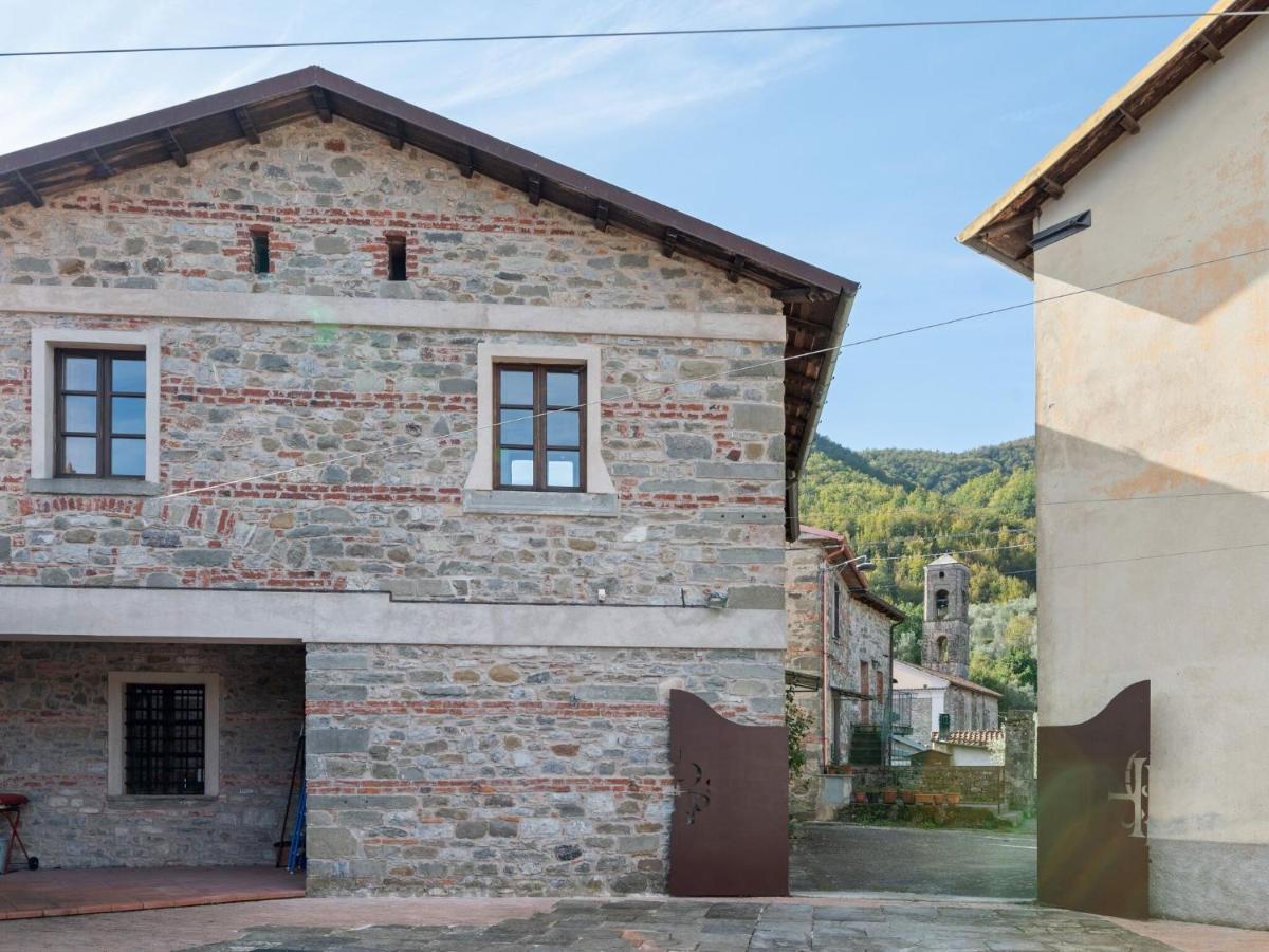 Ancient Farmhouse With Private Heated Hot Tub And Pool Villa Casola in Lunigiana ภายนอก รูปภาพ
